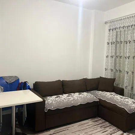 Gjiri I Lalzit Апартаменты